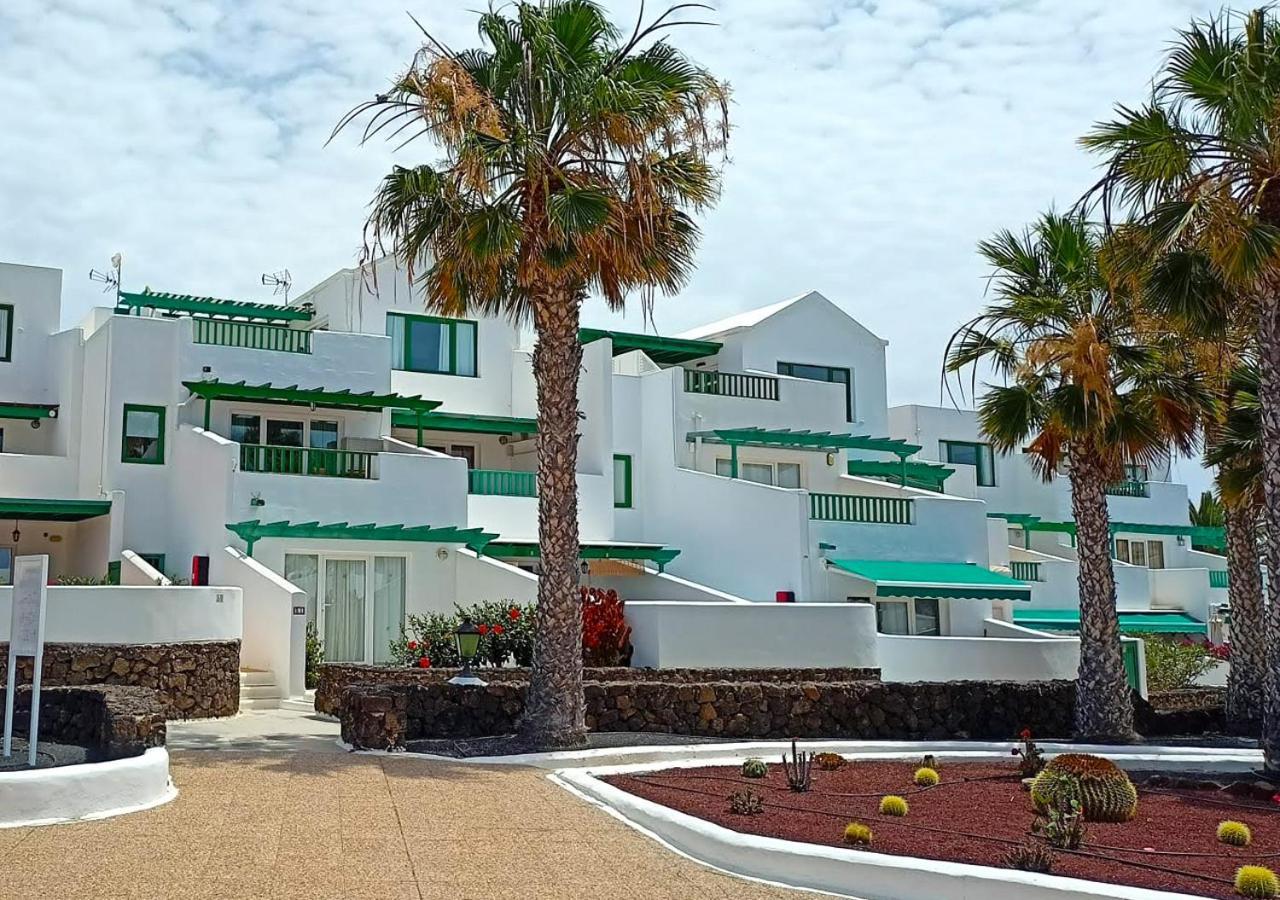 Calypso, Apartamento Completo Con Vistas Al Mar Y A La Piscina En Costa Teguise Exterior photo